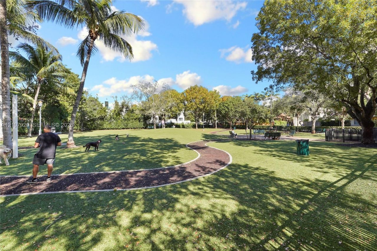 3062 Shipping Ave, Unit 3062, Miami, FL 33133 Photo