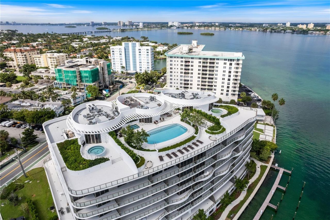 1135 103rd St , Unit 203, Bay Harbor Islands, FL 33154 Photo