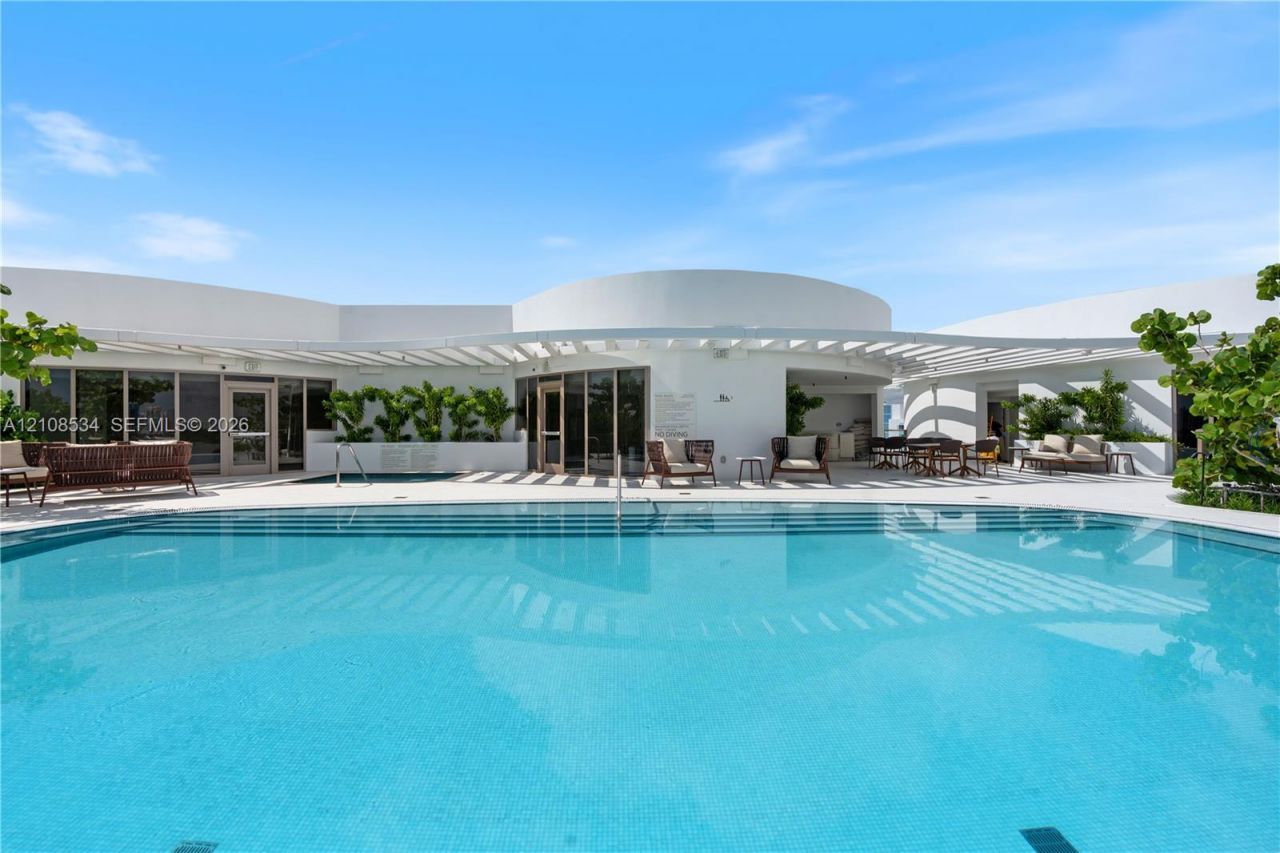 1135 103rd St , Unit 203, Bay Harbor Islands, FL 33154 Photo