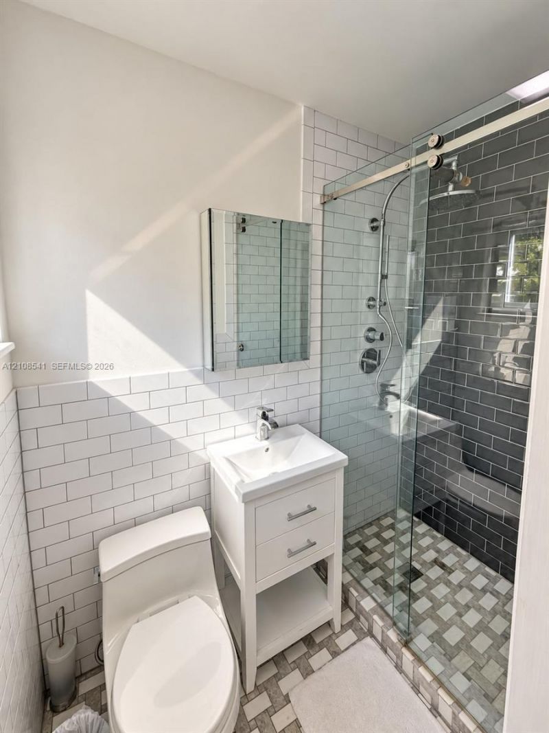 416 Bayberry Dr , Plantation, FL 33317 Photo