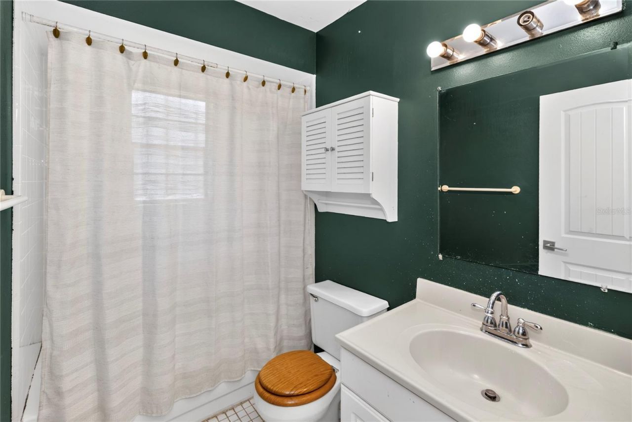 209 Delespine Drive , Debary, FL 32713 Photo