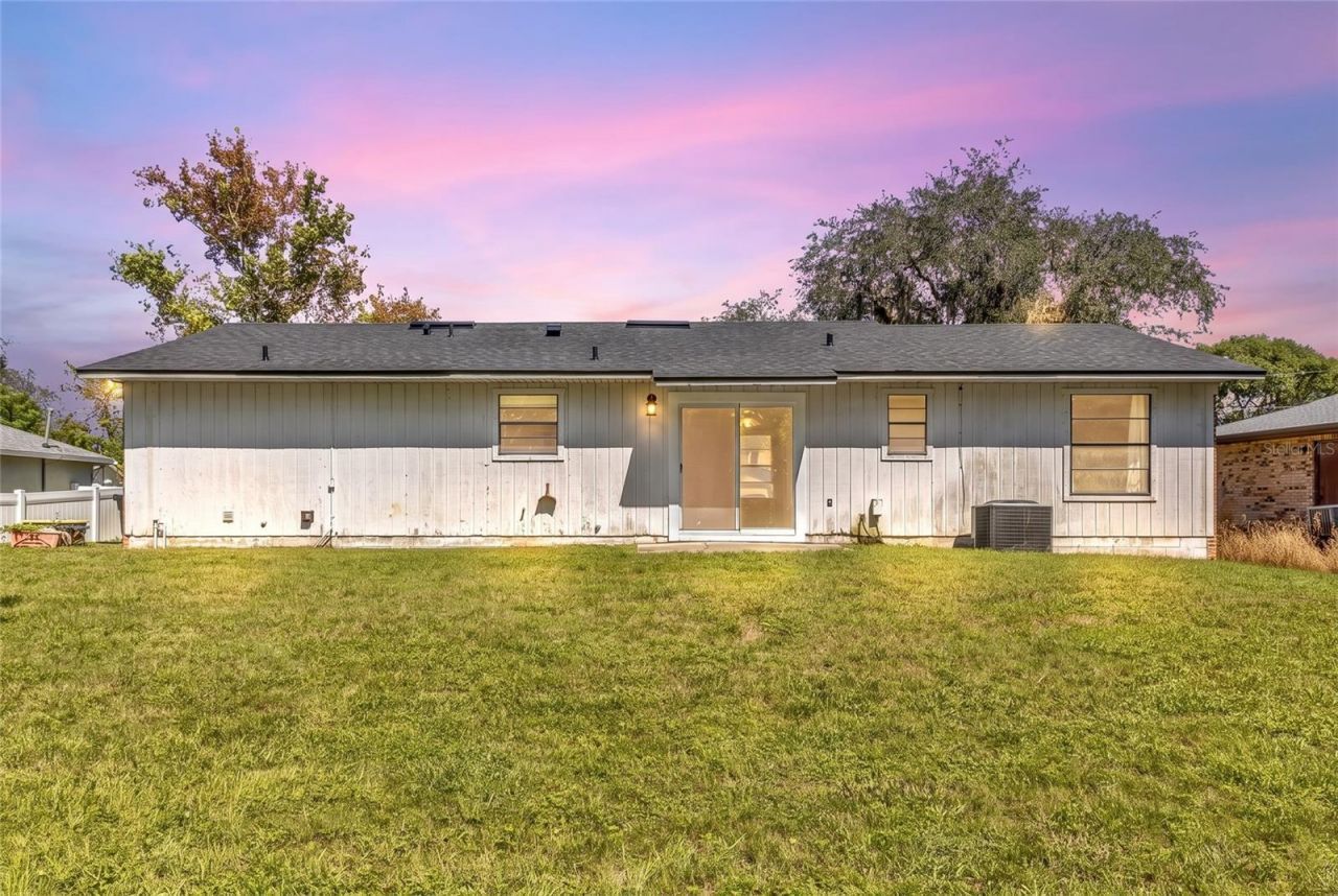 209 Delespine Drive , Debary, FL 32713 Photo