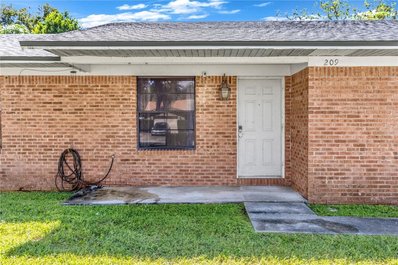 209 Delespine Drive , Debary, FL 32713 Photo