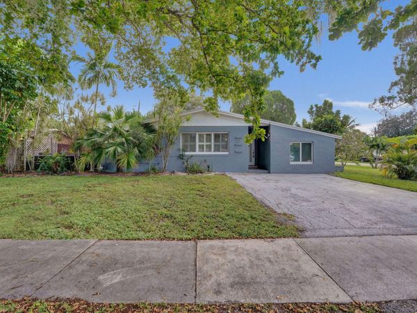 201 N 68TH Way, Hollywood, FL 33024