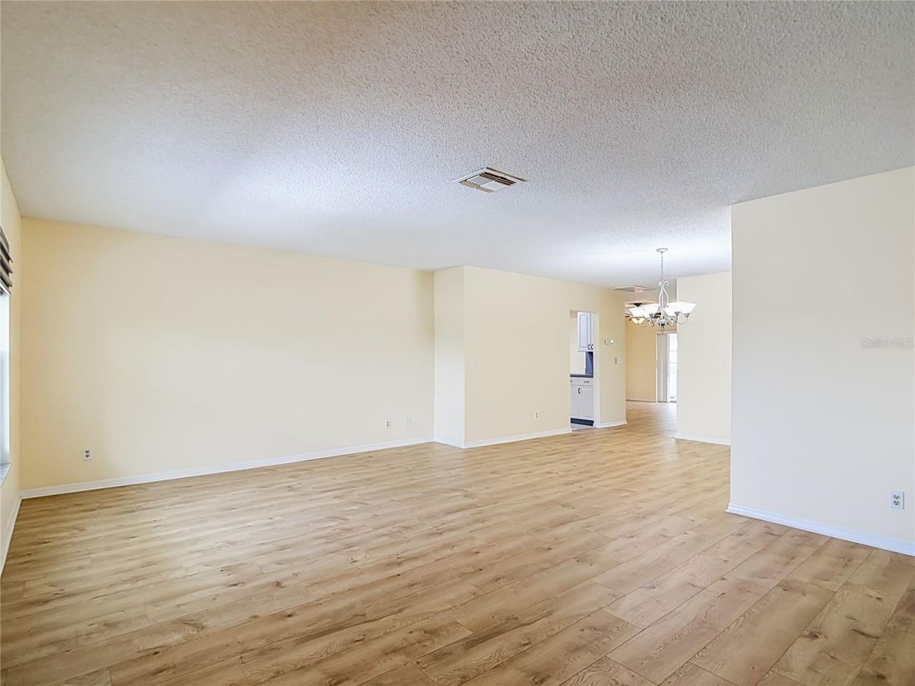 905 Bluewater Drive, Sun City Center, FL 33573 Photo