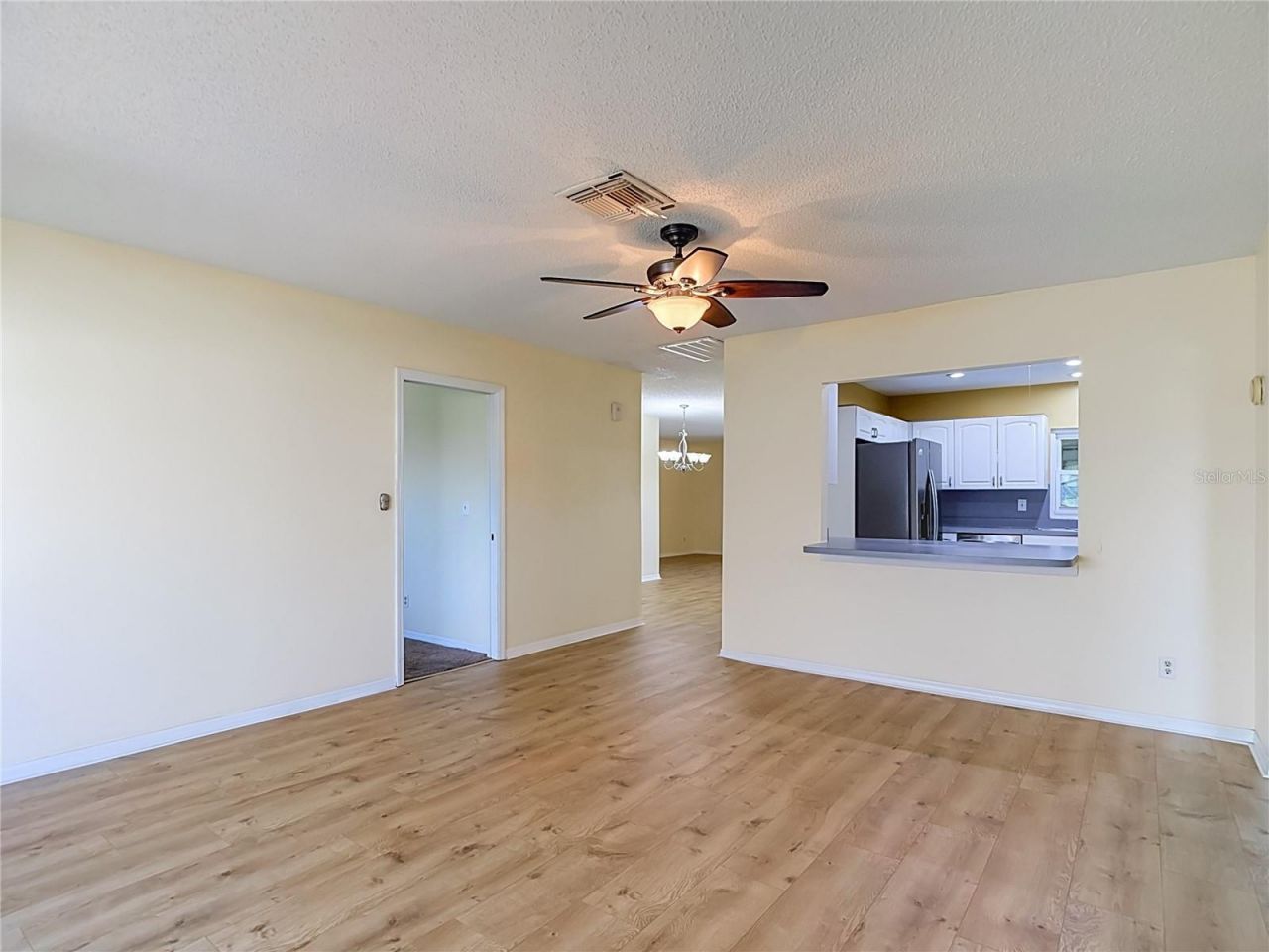 905 Bluewater Drive, Sun City Center, FL 33573 Photo