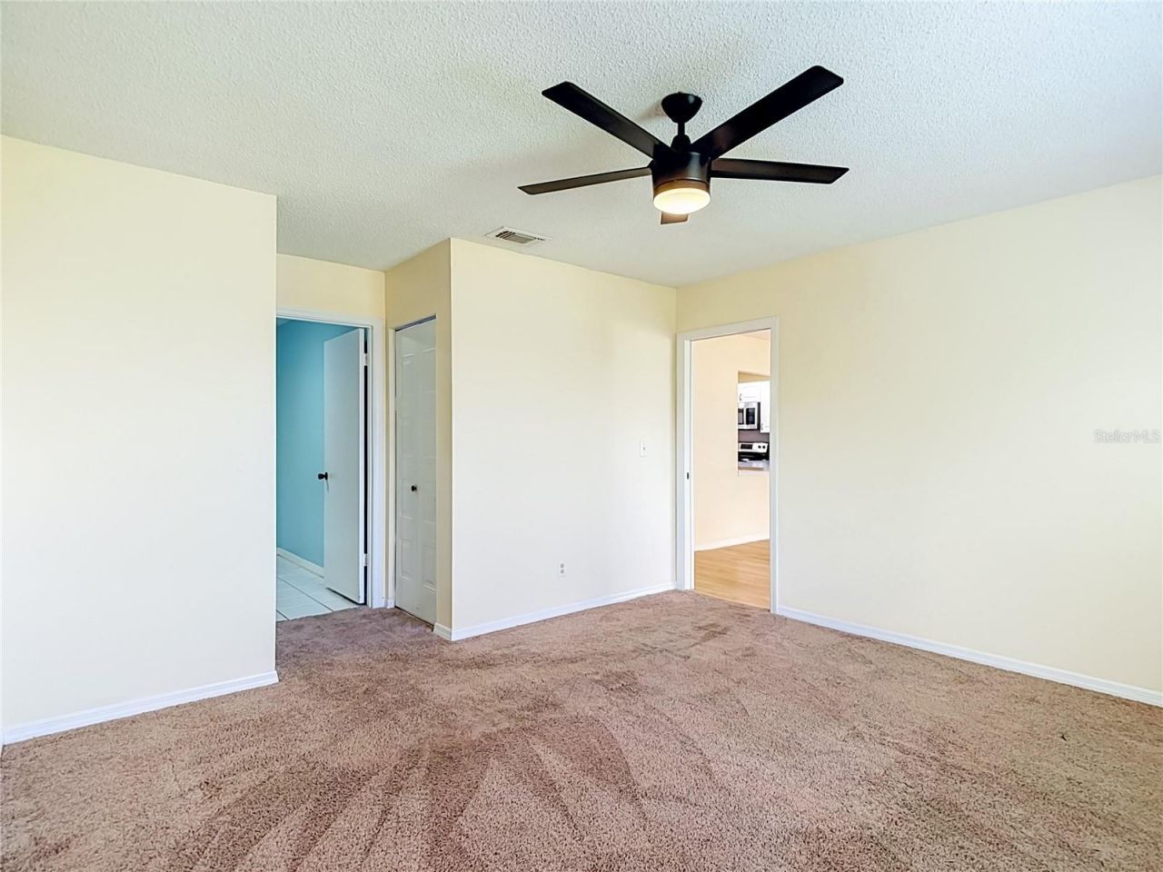 905 Bluewater Drive, Sun City Center, FL 33573 Photo