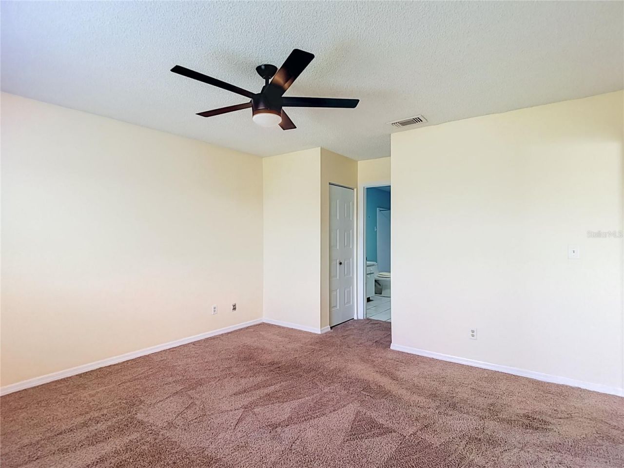 905 Bluewater Drive, Sun City Center, FL 33573 Photo
