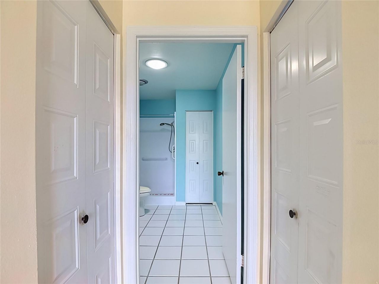 905 Bluewater Drive, Sun City Center, FL 33573 Photo
