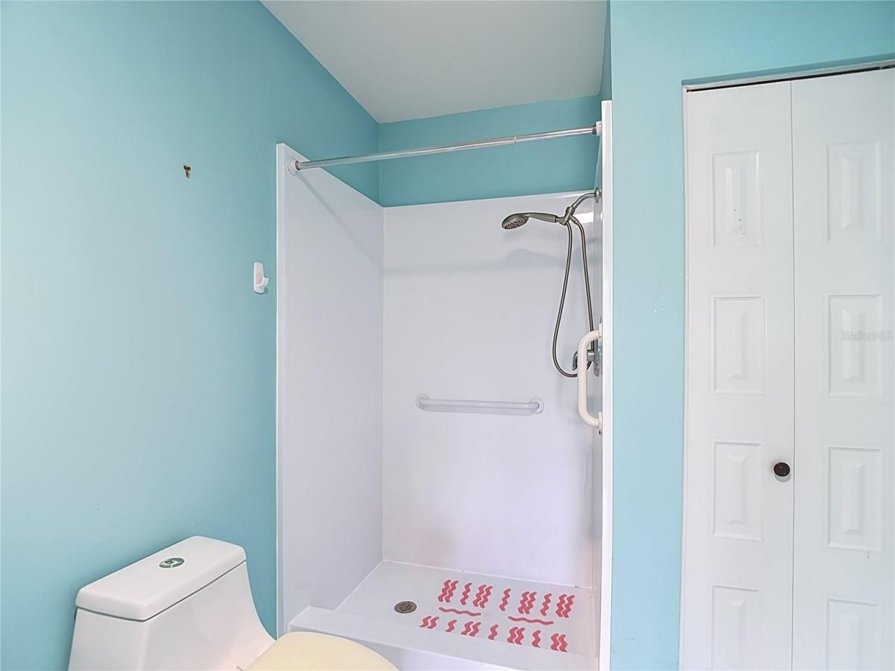 905 Bluewater Drive, Sun City Center, FL 33573 Photo