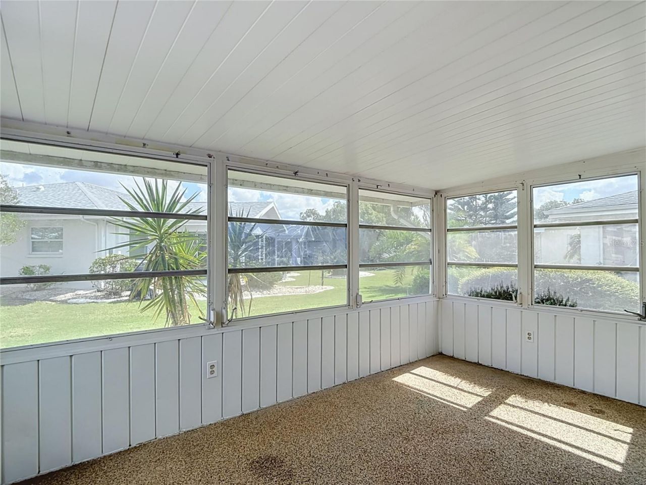 905 Bluewater Drive, Sun City Center, FL 33573 Photo