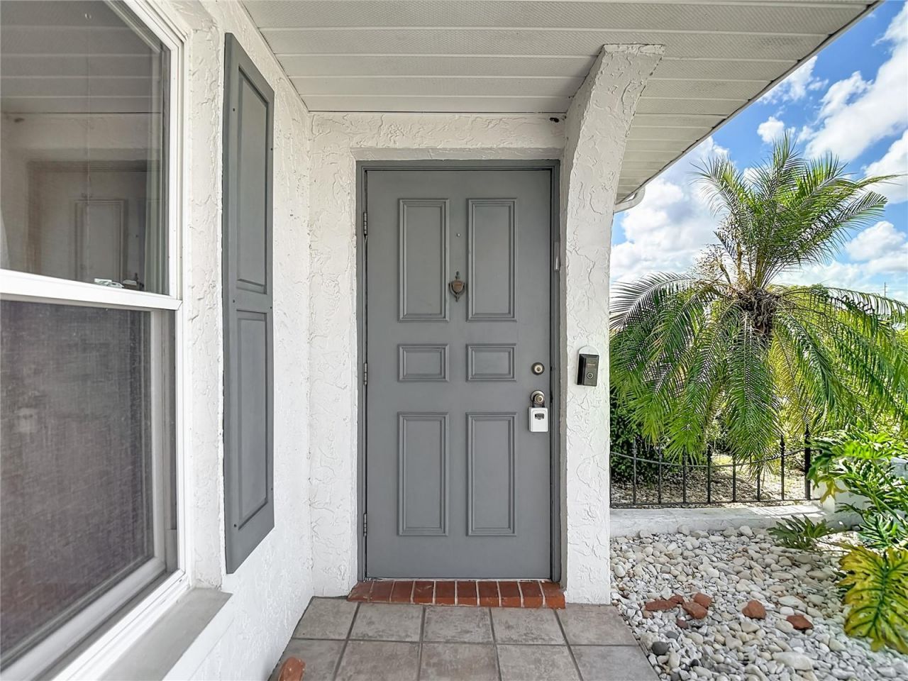 905 Bluewater Drive, Sun City Center, FL 33573 Photo