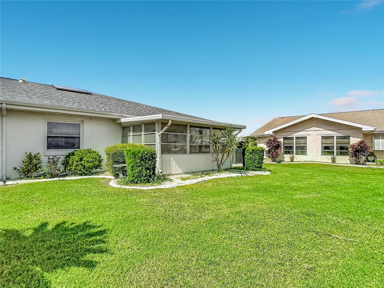 905 Bluewater Drive, Sun City Center, FL 33573 Photo