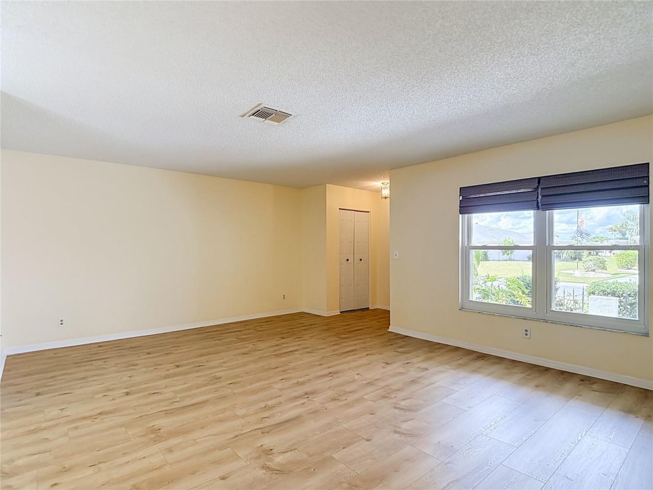 905 Bluewater Drive, Sun City Center, FL 33573 Photo