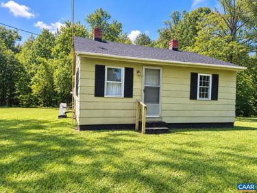 728 NANNIE BURTON RD , Louisa, VA 23093