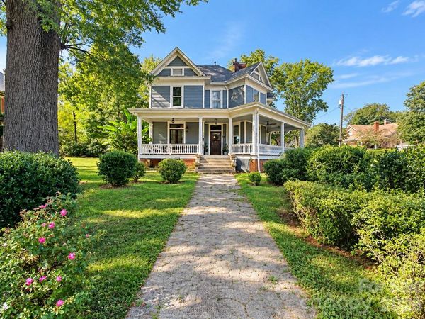 606 S Mulberry Street , Statesville, NC 28677