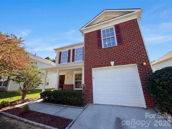 6807 Wandering Creek Drive , Charlotte, NC 28216