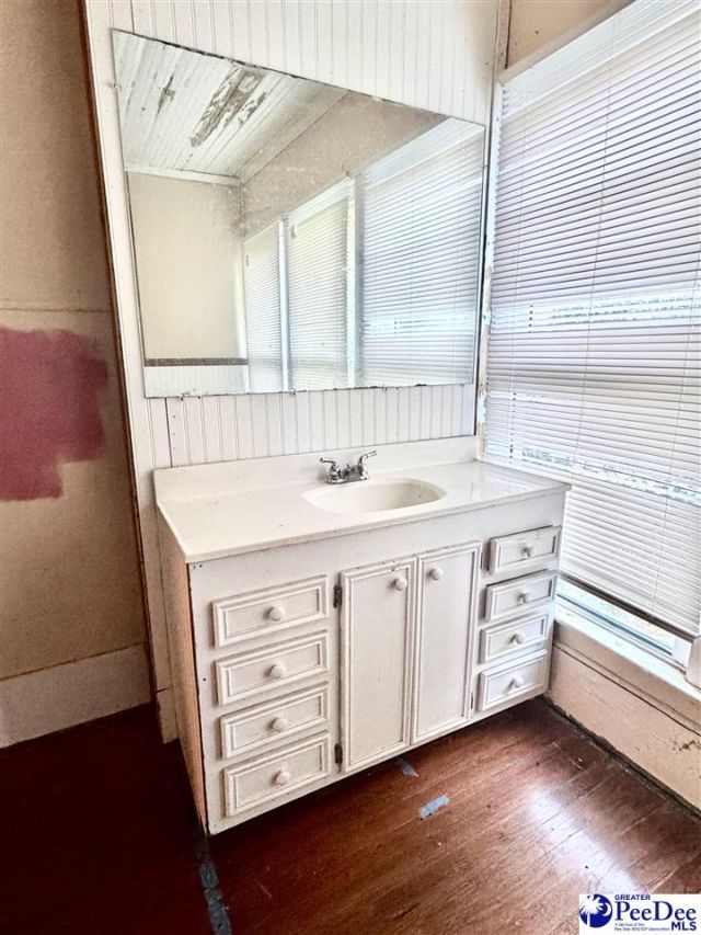 110 Woods Street Photo 14