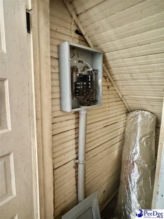 110 Woods Street Photo 34