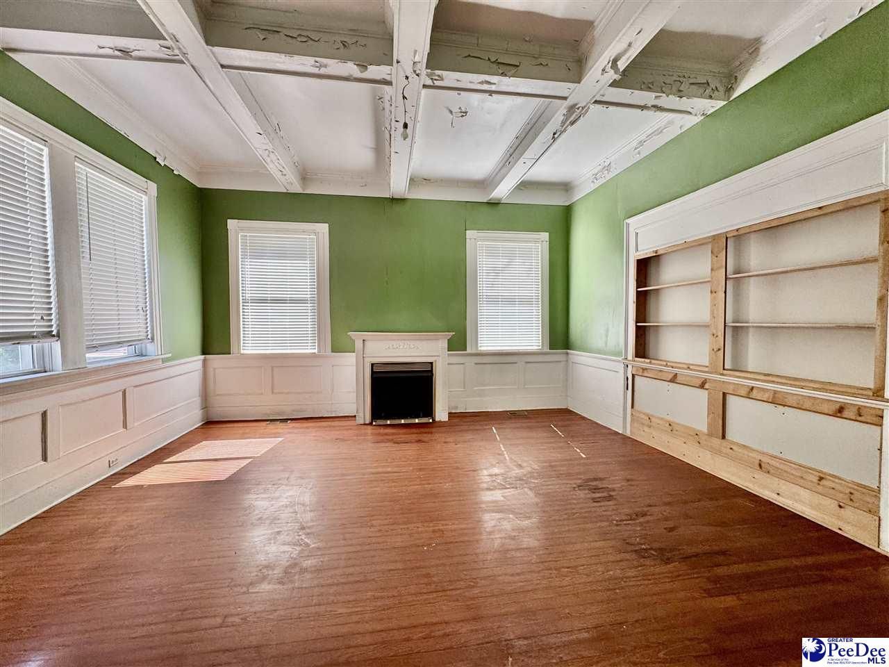 110 Woods Street Photo 9