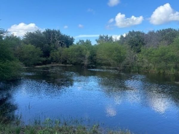 425 Metz Road, Goliad, TX 77963