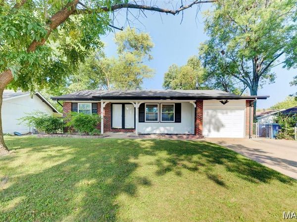 10635 Aylesford Drive , Ferguson, MO 63136