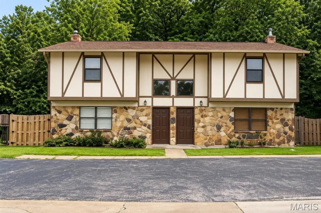 4061 Country Club Drive , Imperial, MO 63052 Main Photo