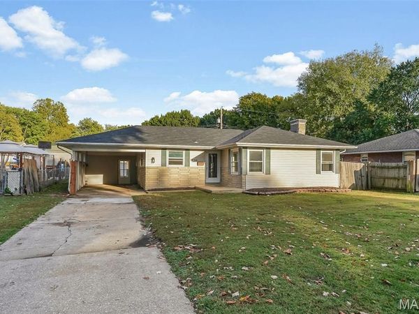 839 Amherst Drive , East Alton, IL 62024