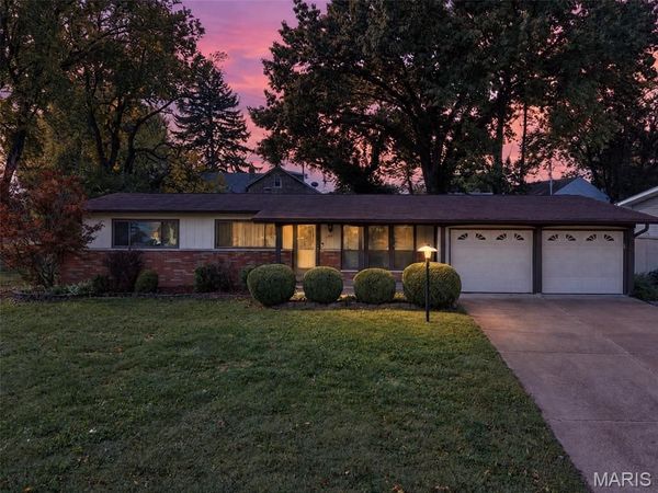1200 Coronation Drive , St Louis, MO 63125