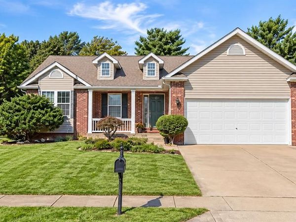 2717 Cabin Creek Court , Edwardsville, IL 62025