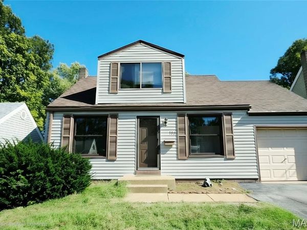 3224 Rex Avenue , Breckenridge Hills, MO 63114