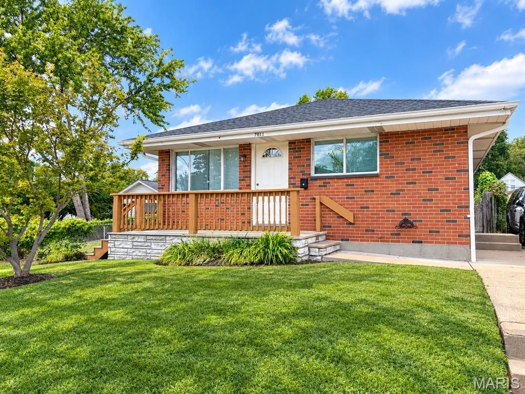 7011 Lansdowne Avenue , Saint Louis, MO 63109 Main Photo