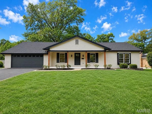 741 Dougherty Place , Kirkwood, MO 63122