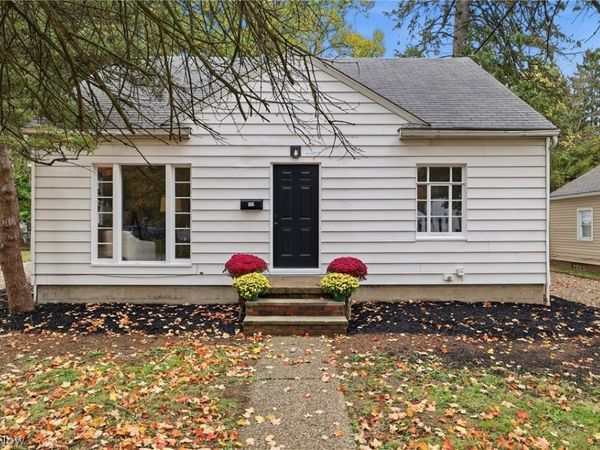 1055 Seward Avenue , Akron, OH 44320