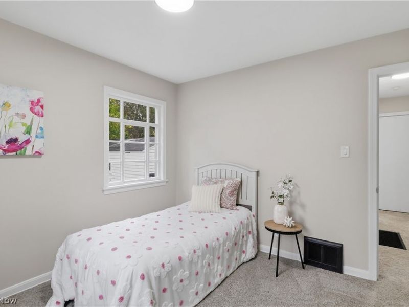 1055 Seward Avenue, Akron, OH 44320 Photo 12