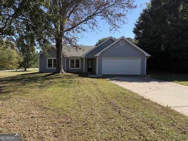 3040 Raymonds Court, Loganville, GA 30052