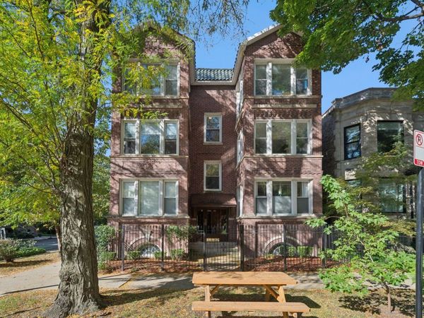 4702 N Campbell Avenue , Unit 2, Chicago, IL 60625