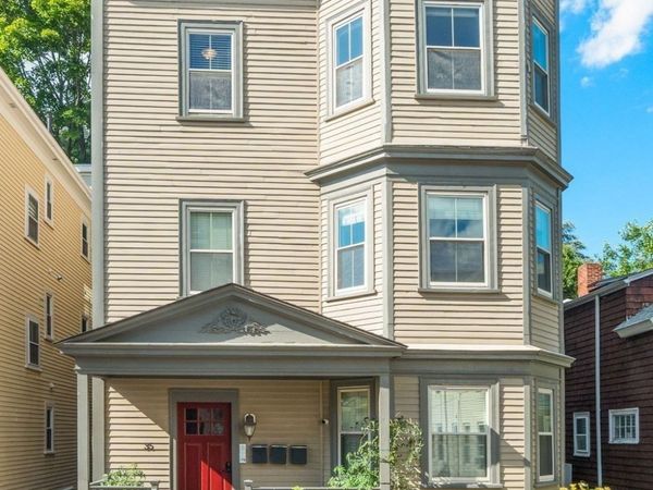 35 White Pl, Unit 3A, Brookline, MA 02445