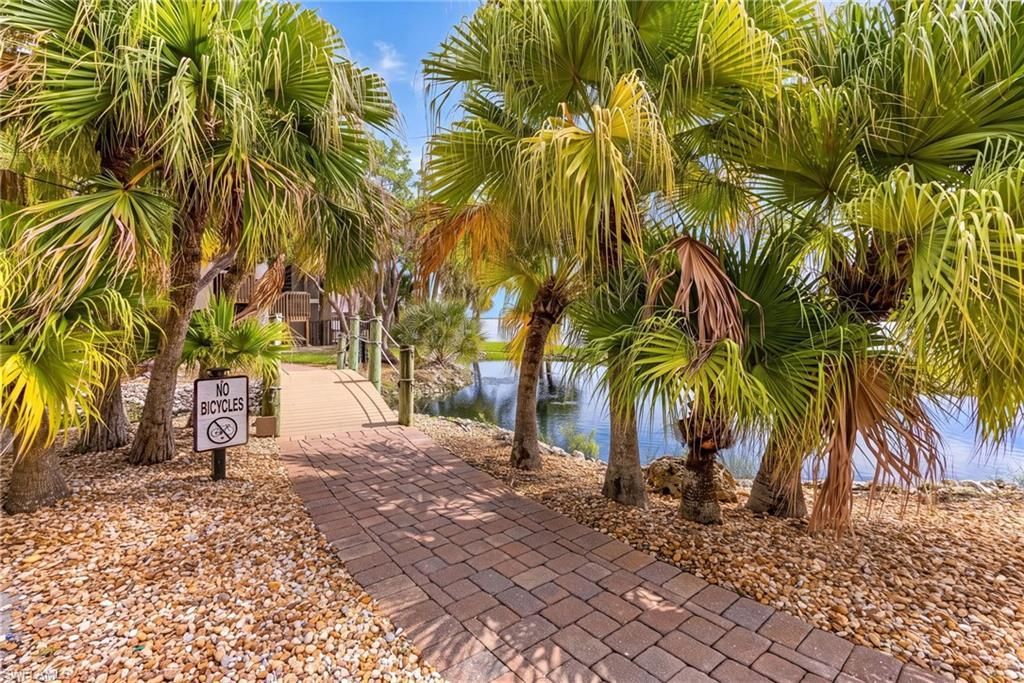 4263 Bay Beach Ln , Unit 314, Fort Myers Beach, FL 33931 Photo