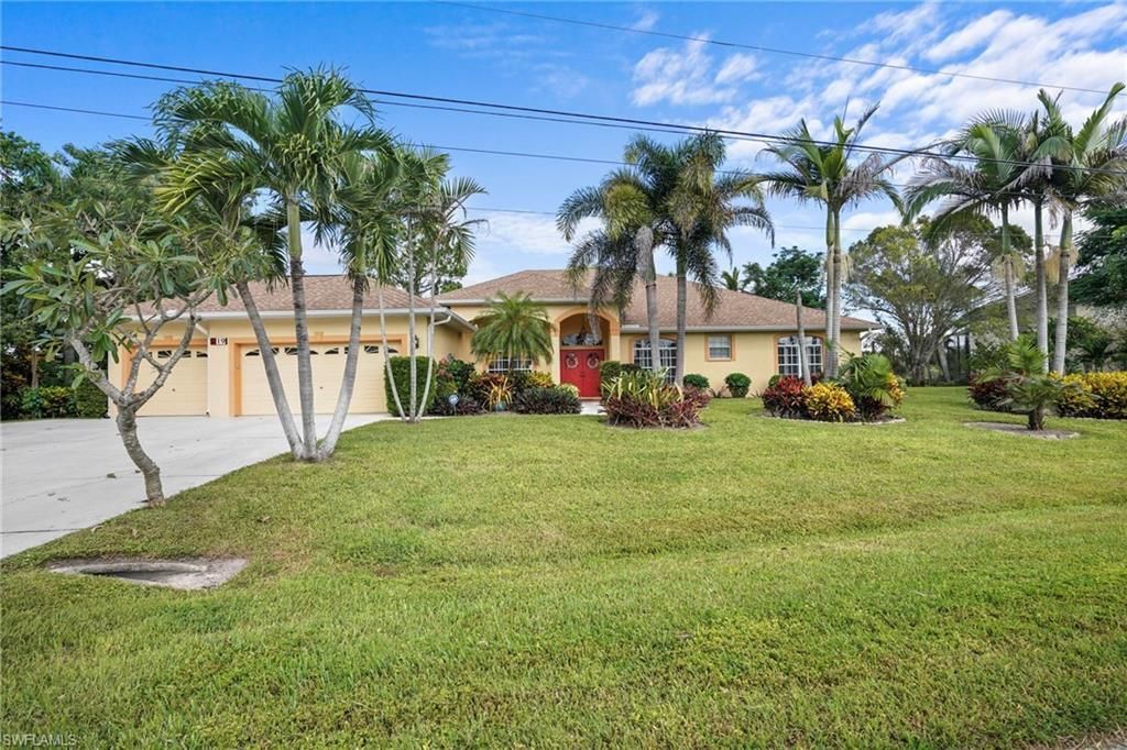 619 Parkdale Blvd , Lehigh Acres, FL 33974 Photo