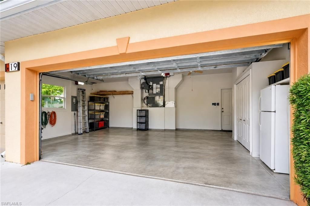619 Parkdale Blvd , Lehigh Acres, FL 33974 Photo