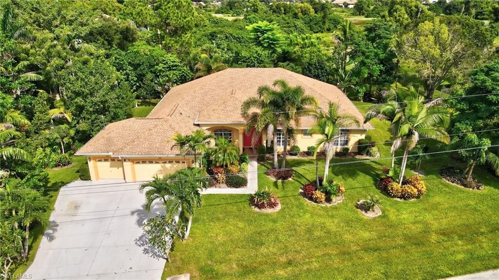 619 Parkdale Blvd , Lehigh Acres, FL 33974 Photo