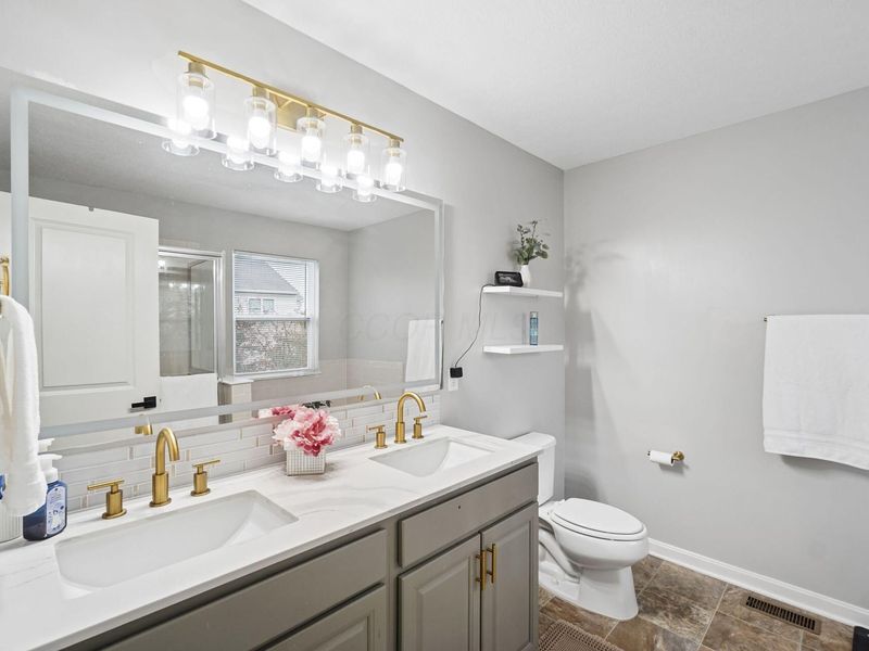 393 Lemery Drive, Columbus, OH 43213 Photo 30