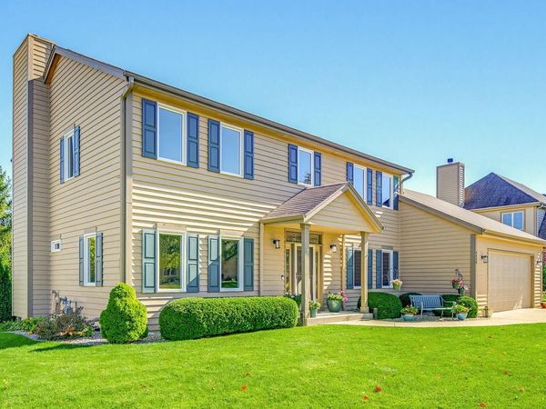 4440 S 122nd STREET, Greenfield, WI 53228