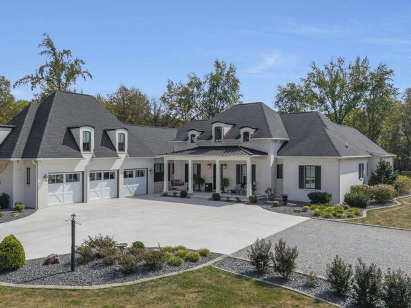 1641 S Rockport Road, Boonville, IN 47601