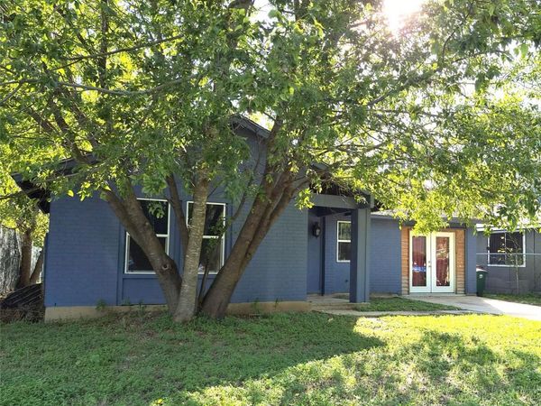 4709 Lambs LN, Austin, TX 78744