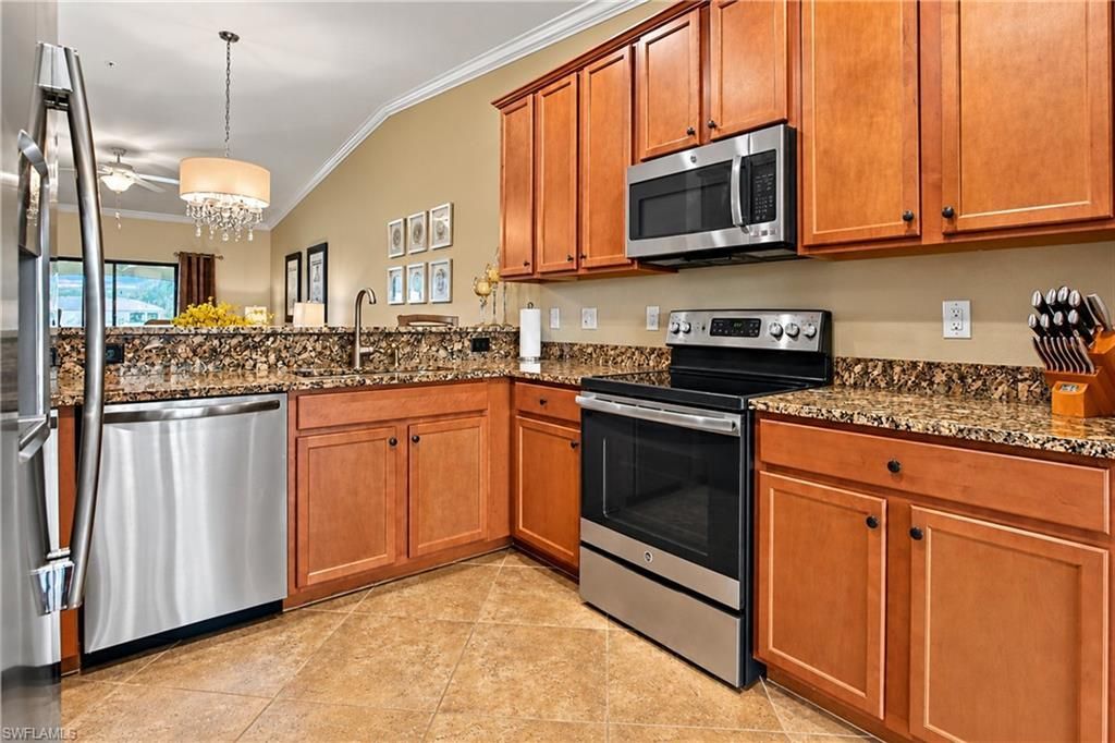 9521 Avellino Way , Unit 2422, Naples, FL 34113 Photo