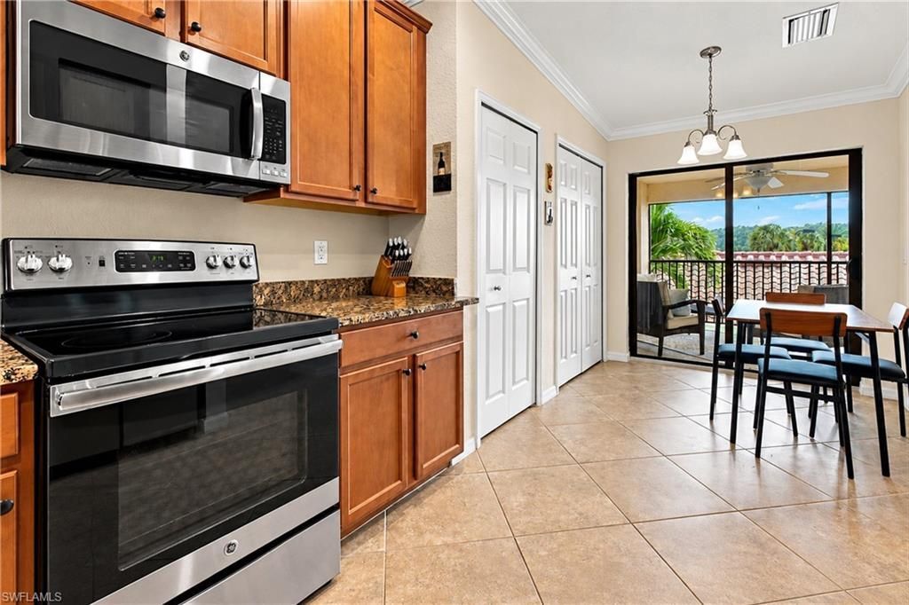 9521 Avellino Way , Unit 2422, Naples, FL 34113 Photo