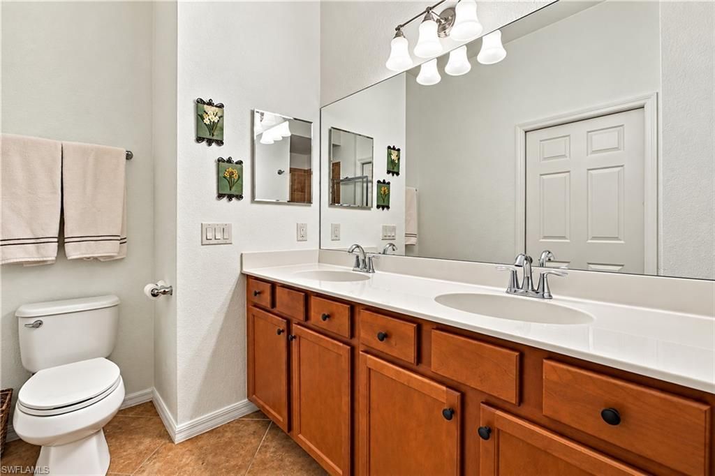 9521 Avellino Way , Unit 2422, Naples, FL 34113 Photo