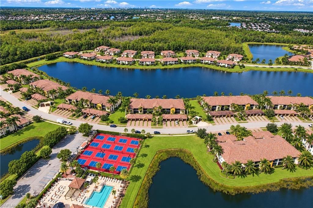 9521 Avellino Way , Unit 2422, Naples, FL 34113 Photo